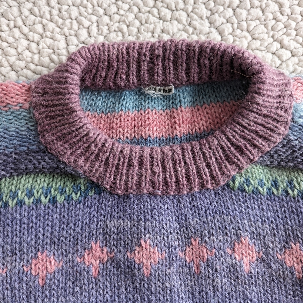 Multicolor Patterned Crew Neck Sweater - Picture 8 of 16